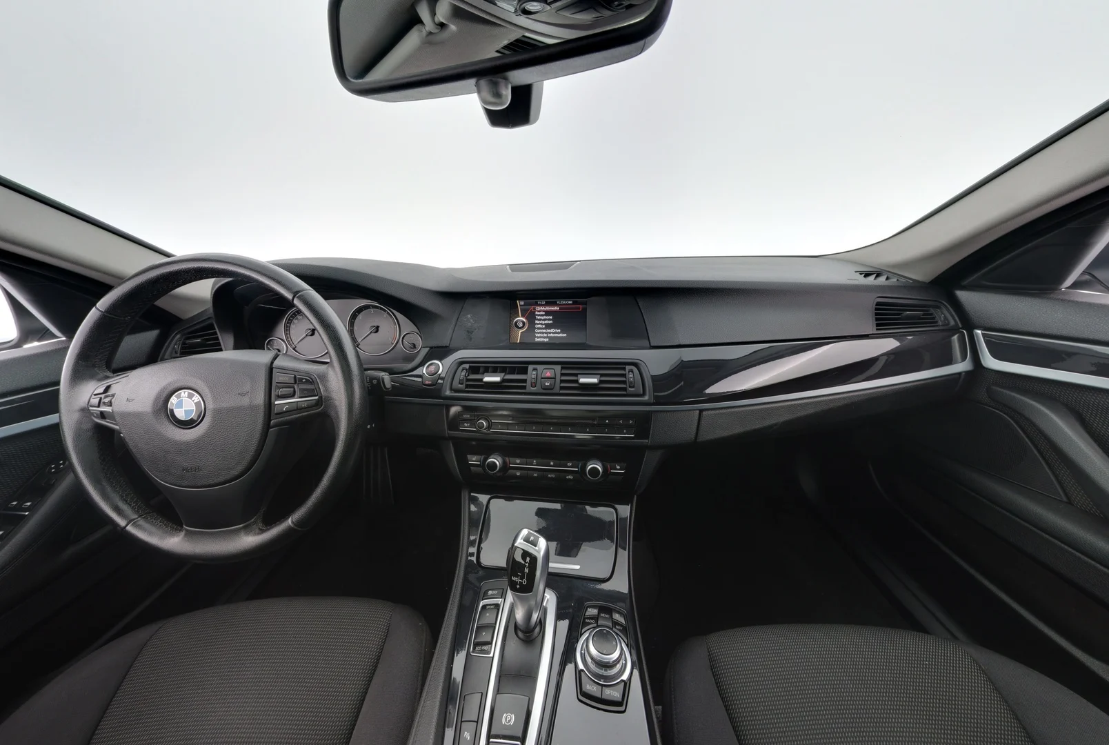 Car Image - 5m7h64mworLUtoMuoSxaGp