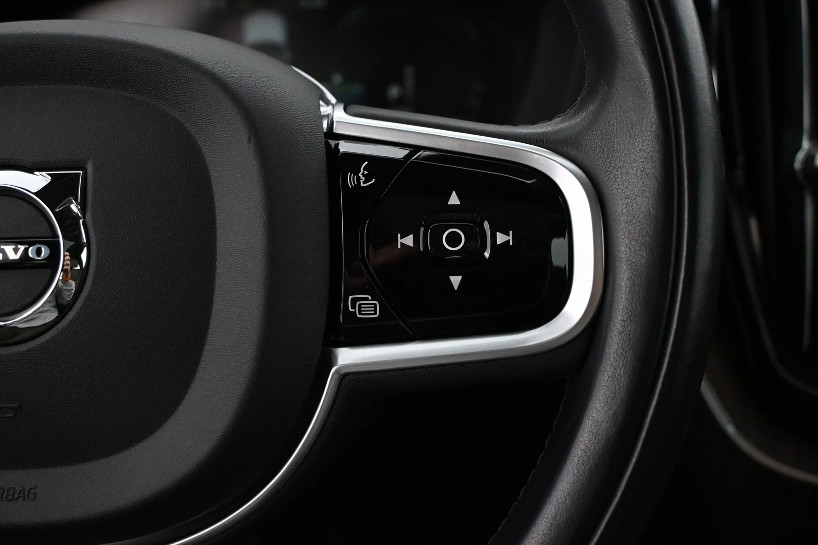 Car Image - 1MlQn8DsFCXD1x4hMzlZZk