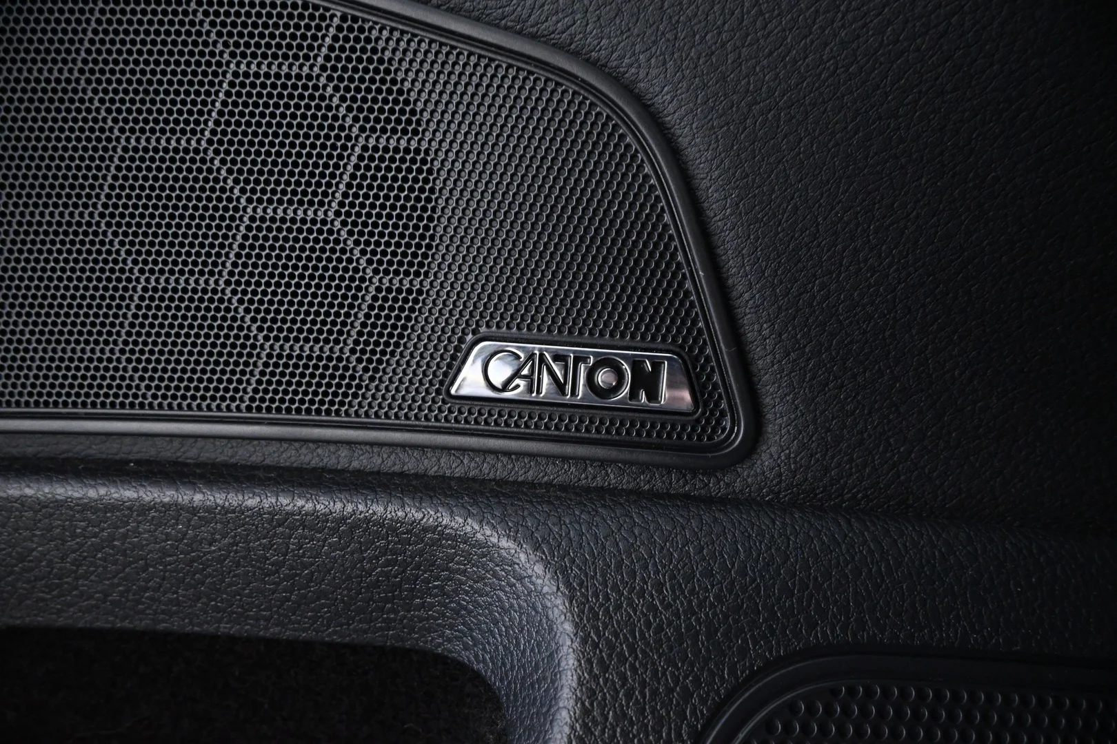 Car Image - 1TkAxnNsl4aGqA1M0v0WVa