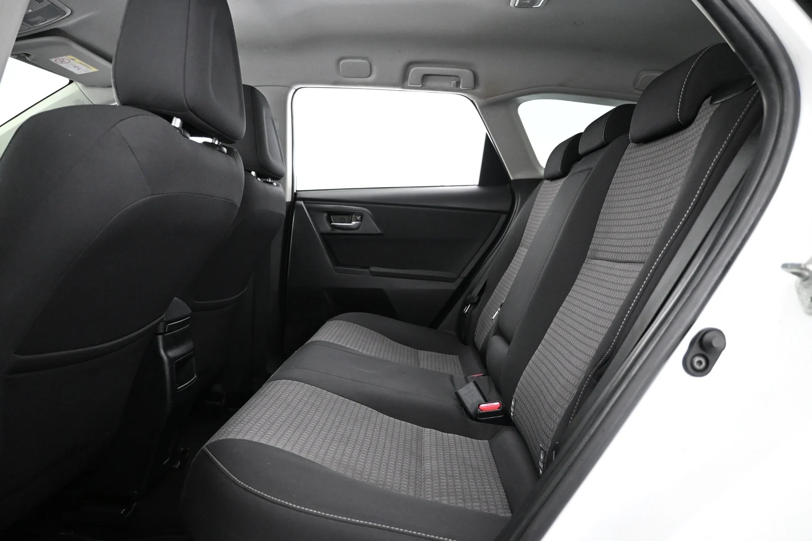 Car Image - lw0Uc41aFDEHgGVd5fuPP