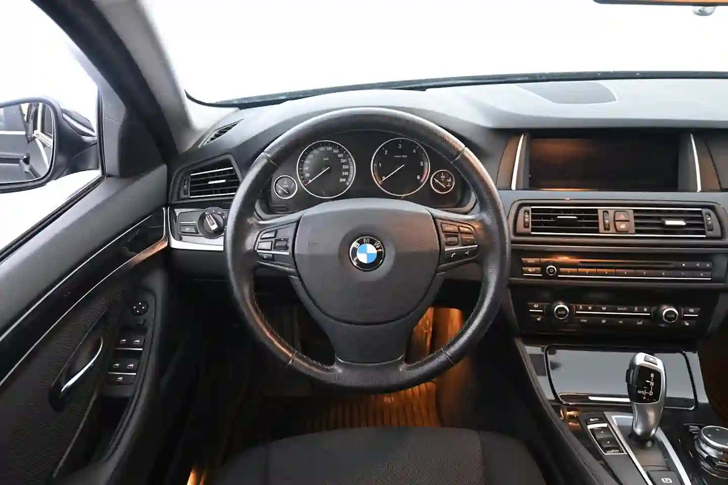 Car Image - 35jeoo7AAId1uAR5CxVaQ2