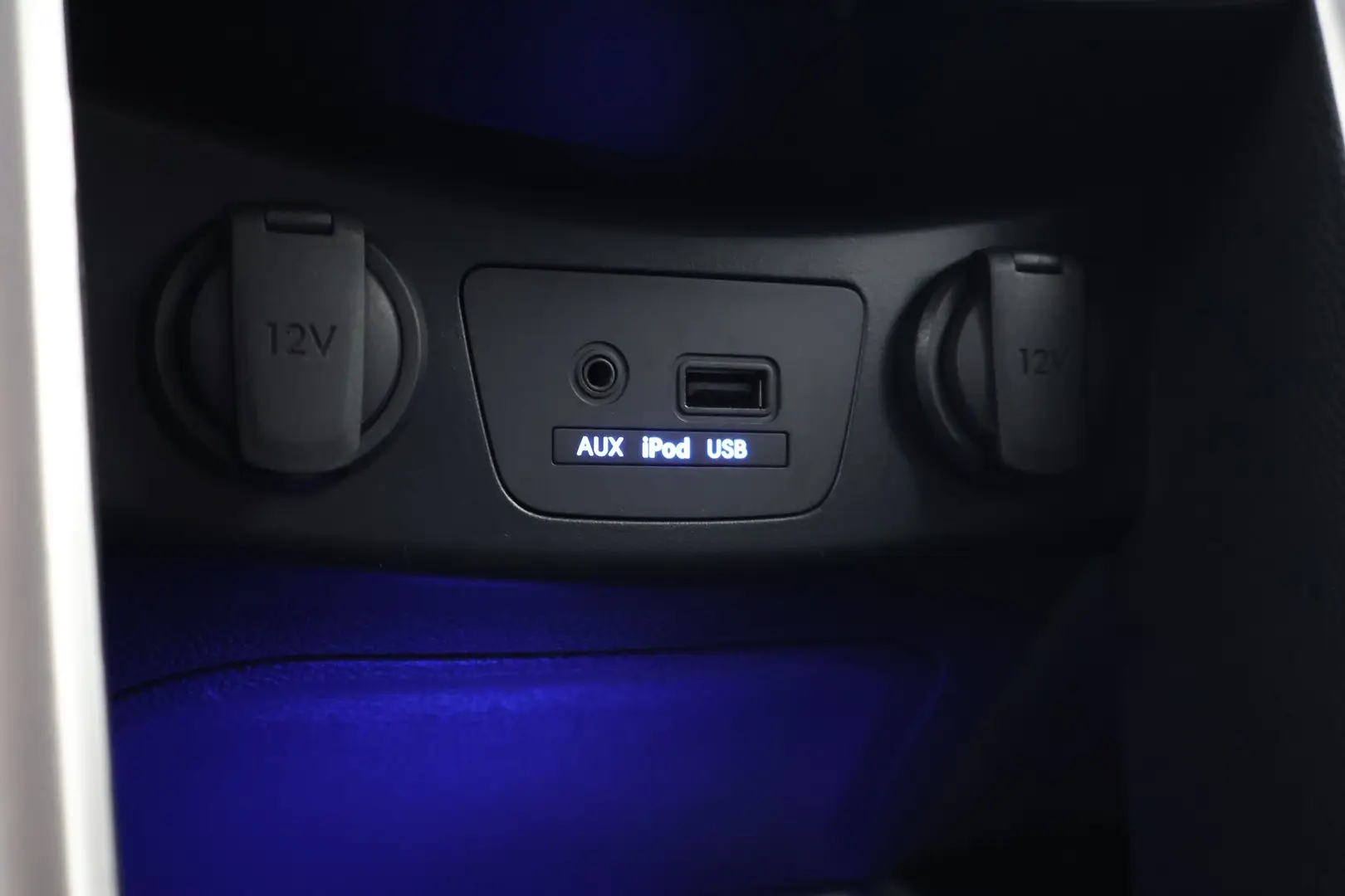 Car Image - 4ybmi9bRyEIp82pmMMiUbs