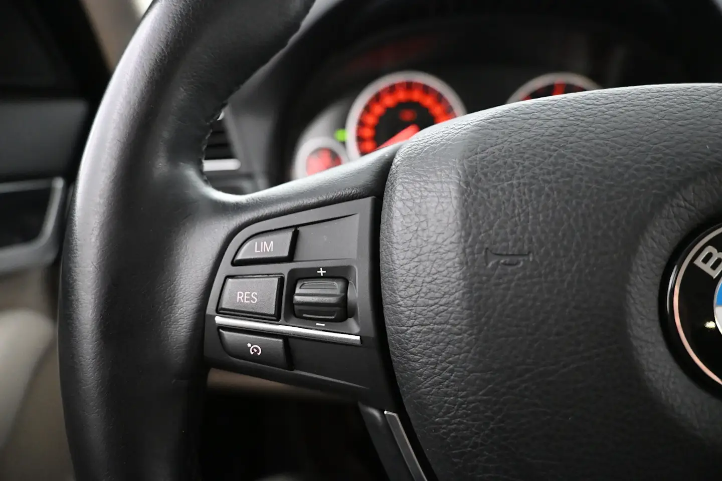 Car Image - 2pIdBi61X9WtlPhzg7fHk8