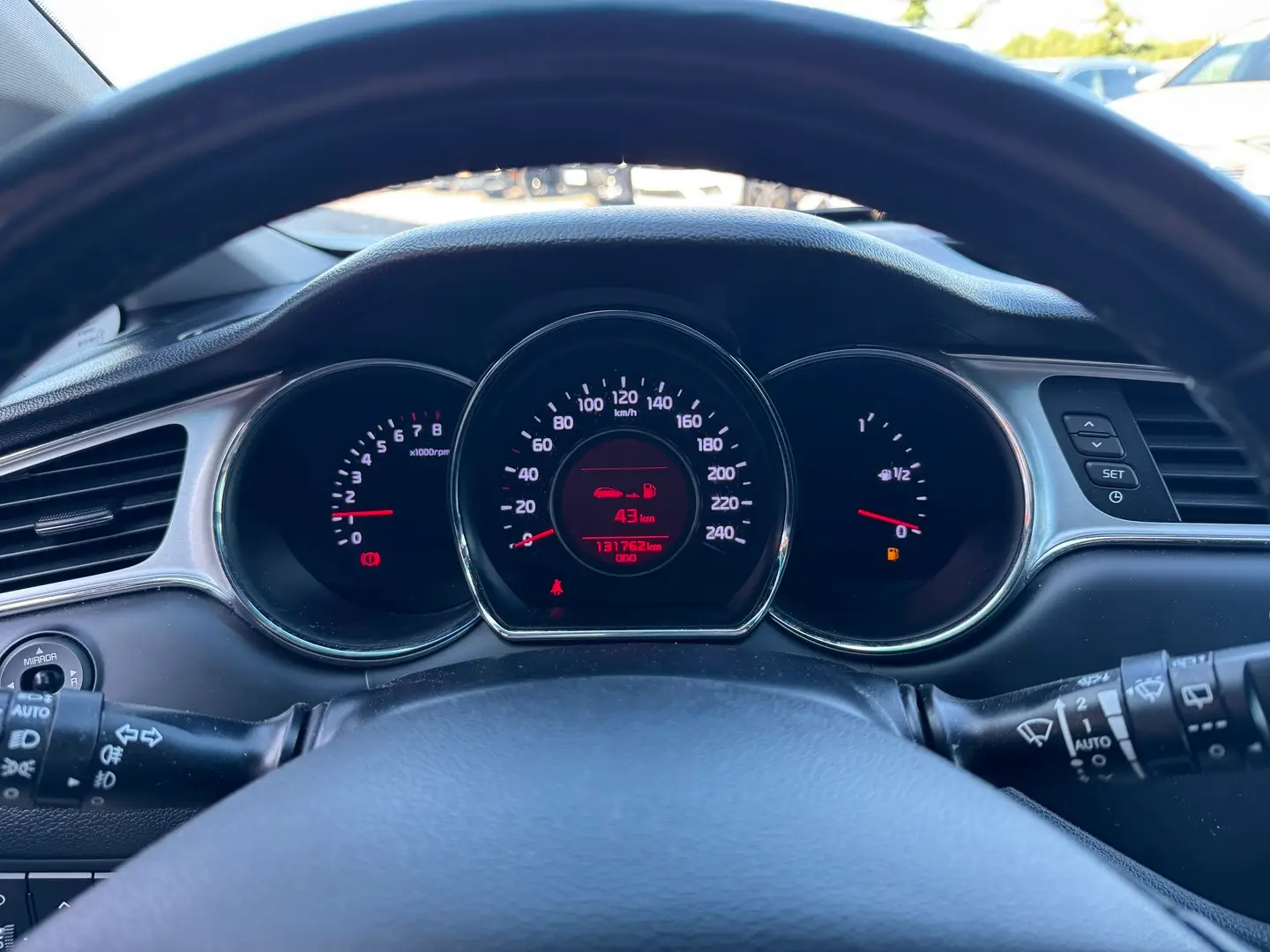 Car Image - AwDhMlsdk9SFzBPn3dLPM