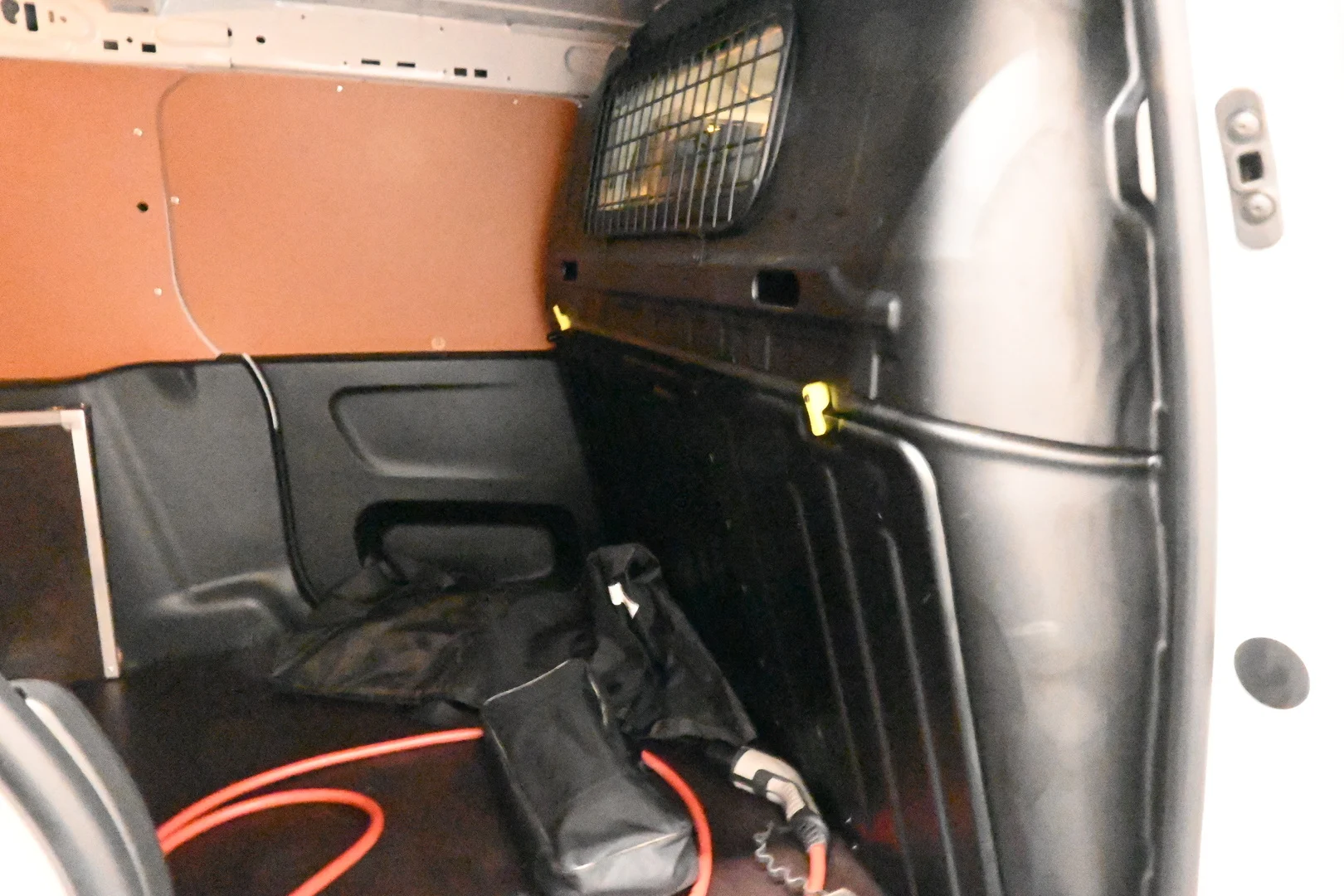 Car Image - 19AdhDJuGcD3G3cTrdVe6l