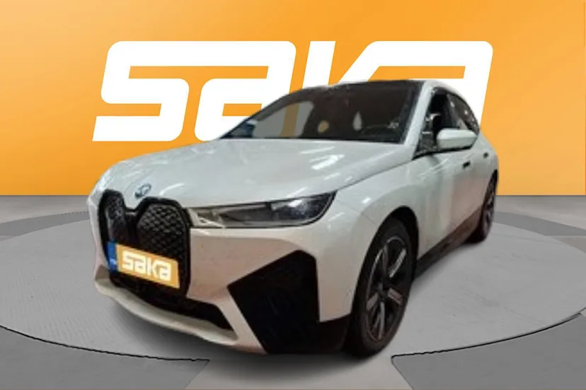 BMW iX