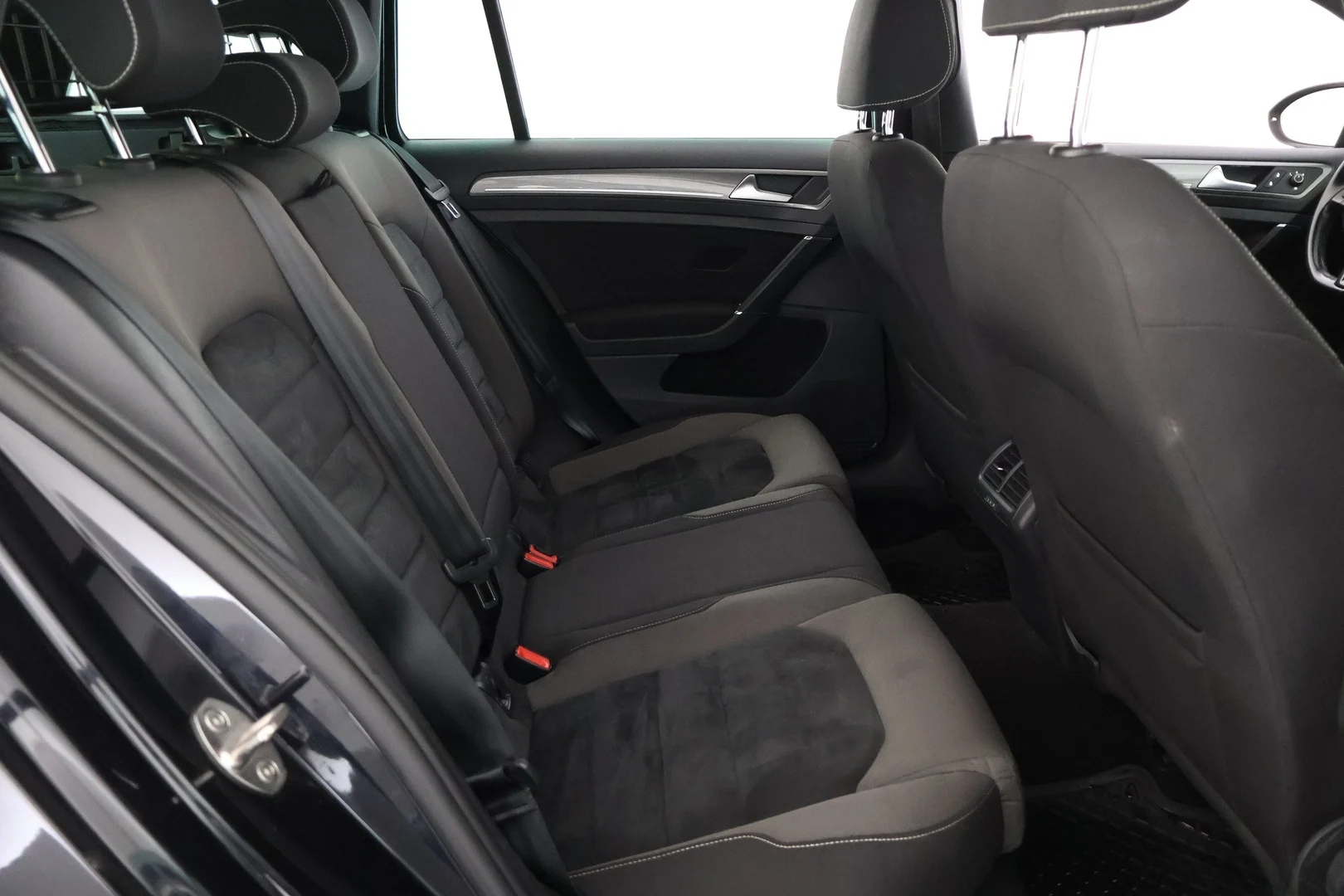 Car Image - 1Hhg33MdJGNPSbzuuQUc8q