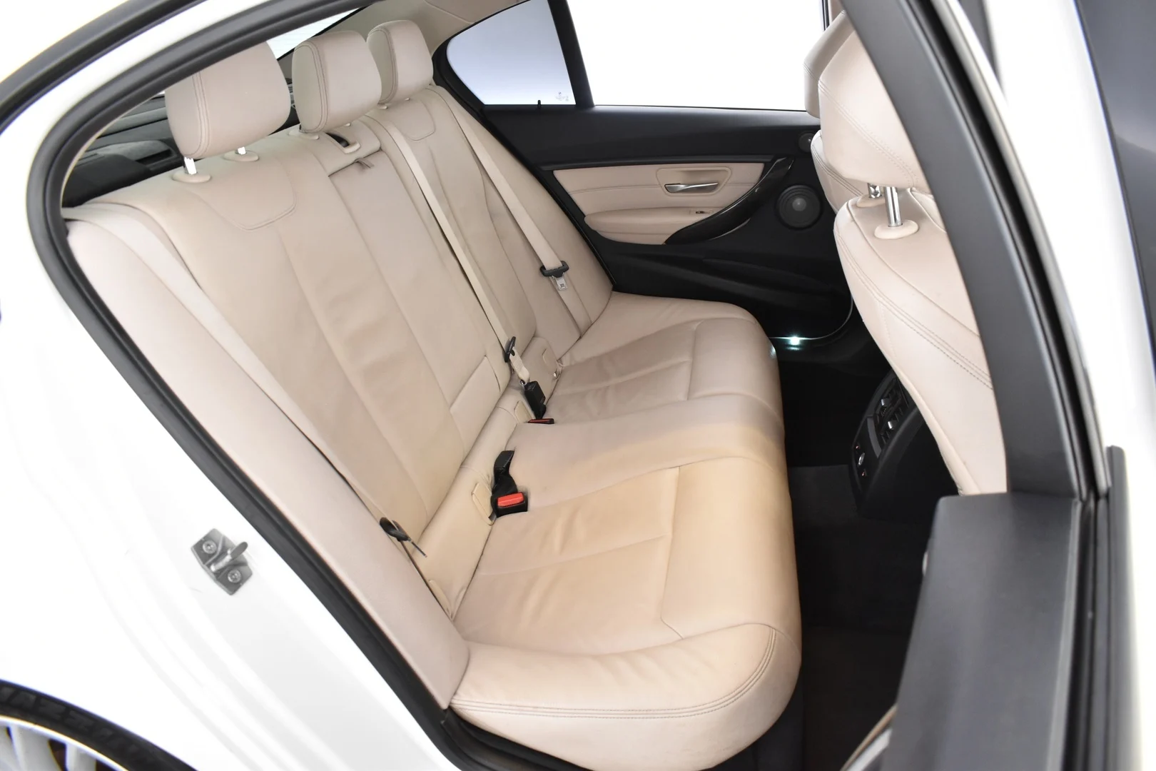 Car Image - 7FdXfqsCMb2jEf3WXog8Jx