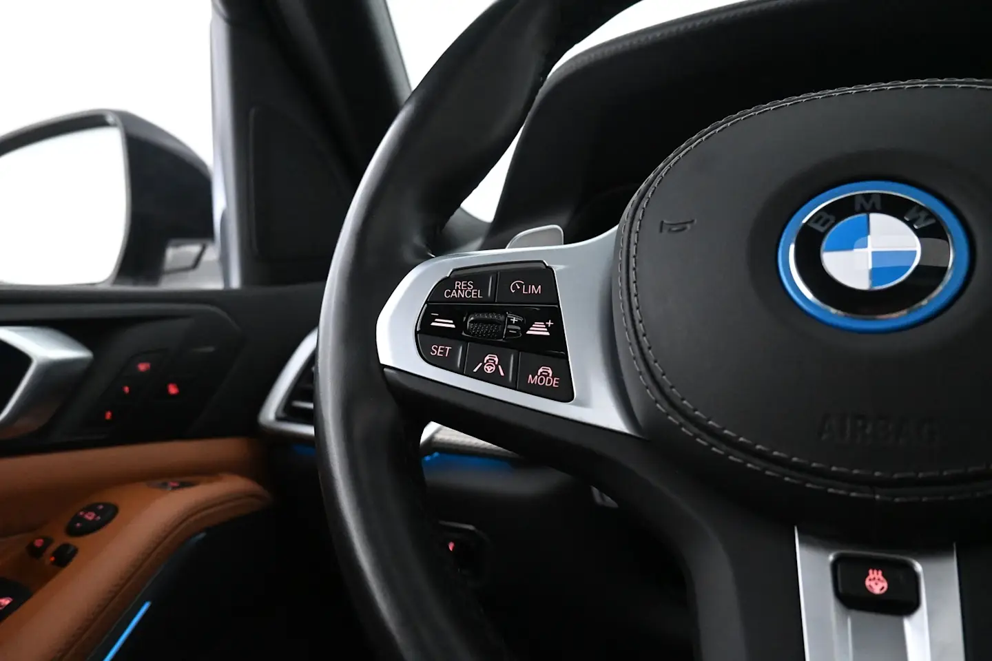 Car Image - 1YtSxRybyeRbrRFbOOCYmN