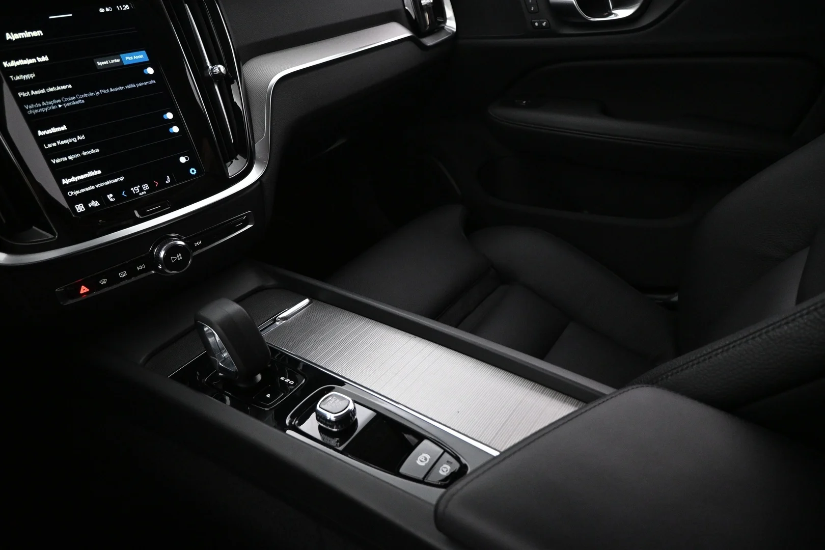 Car Image - 2KHXKG86YLICVrWQTo1RHF