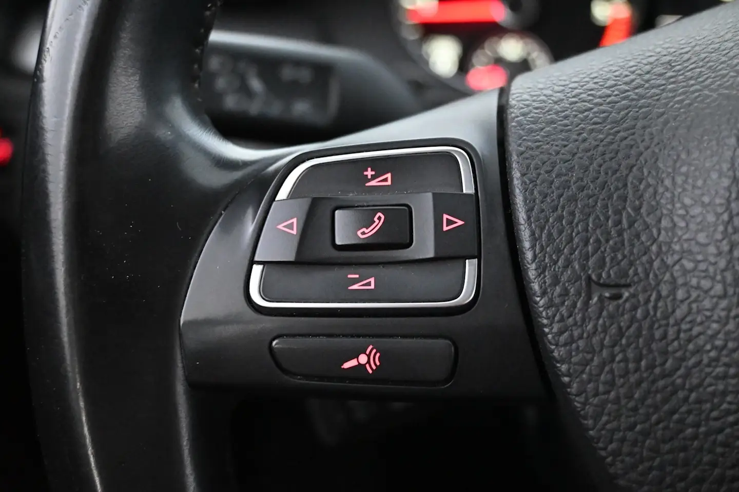 Car Image - 5ym0vzkwTk6PyG4QnBlHYL