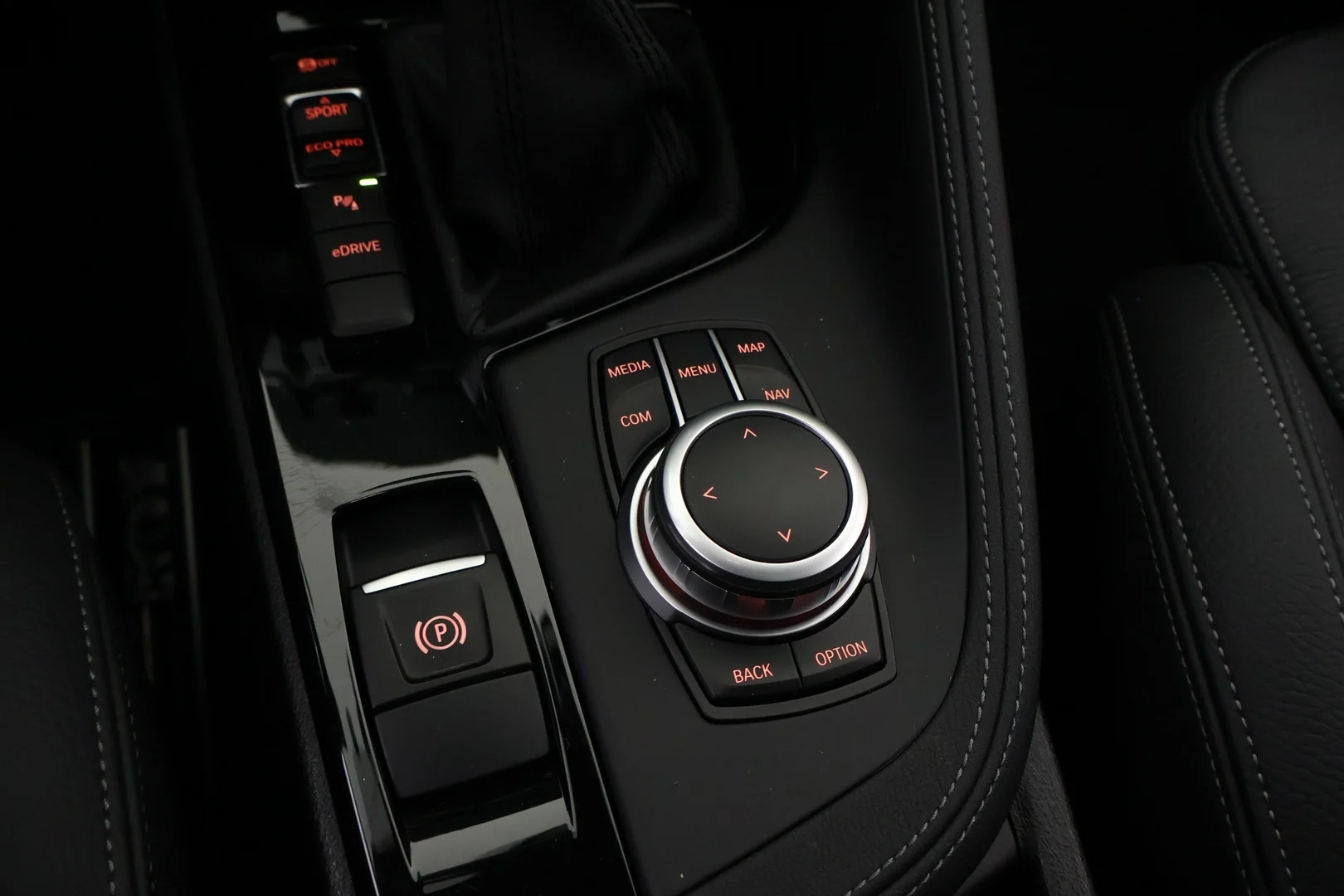 Car Image - 1v35O8j8XNIqpy3MDoNd6E