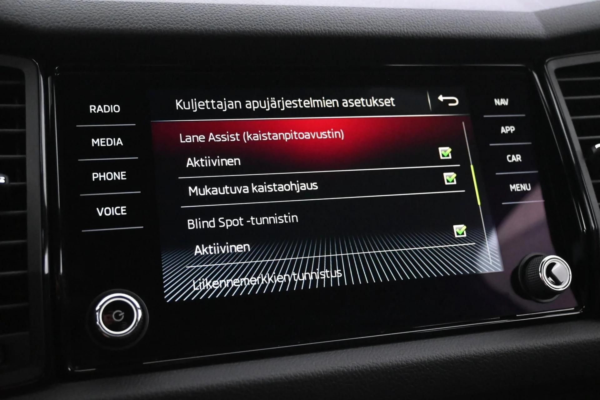 Car Image - 4kWf4DLbzT6Cdh8F7LGxhS