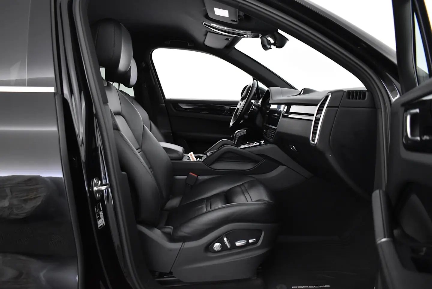 Car Image - OFViQaBzb7KNjGehXVQHg