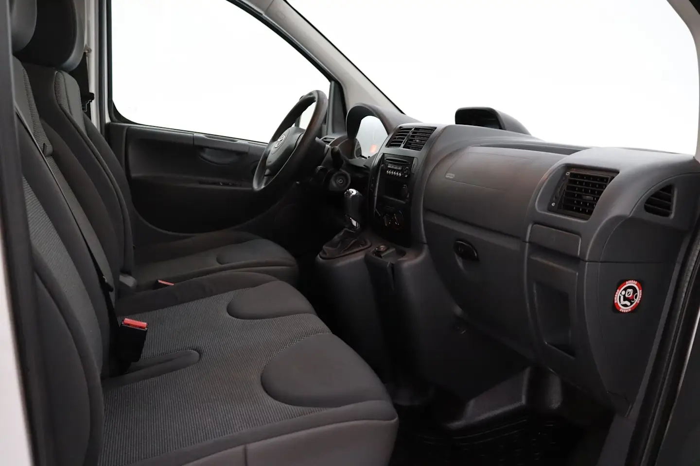 Car Image - 5JO2wWCfwcJy3YYiqX74Nl