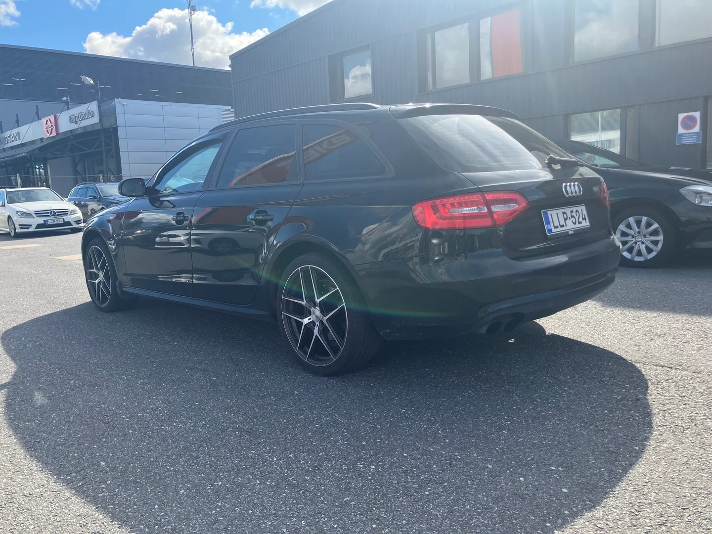 Car Image - 55m9Frg4D1h14Xvnd3P7hF