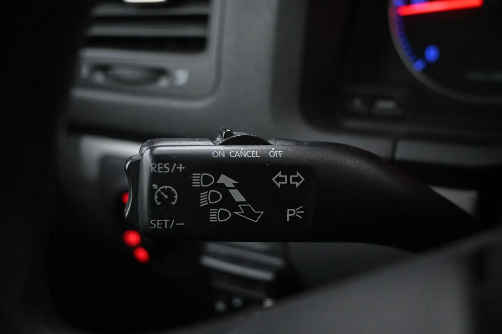 Car Image - 1NcUJYdkwcKp9HpjPfYE31