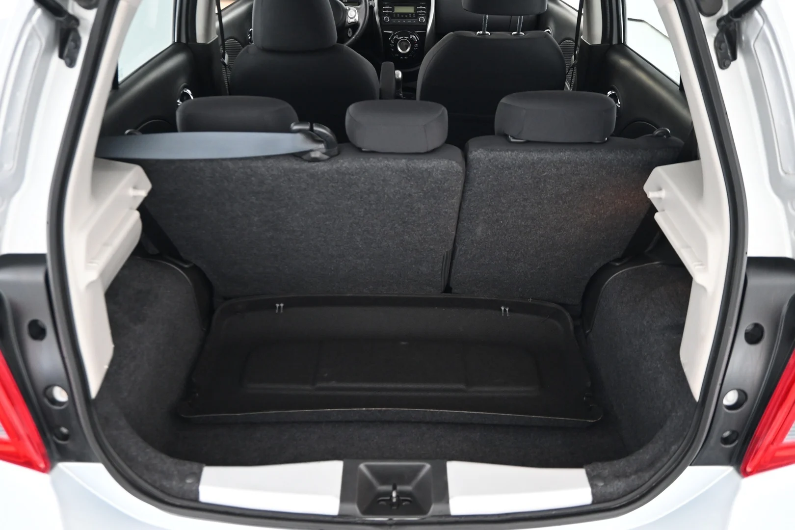 Car Image - Ba0GkmgNMKaRCTKR265X5