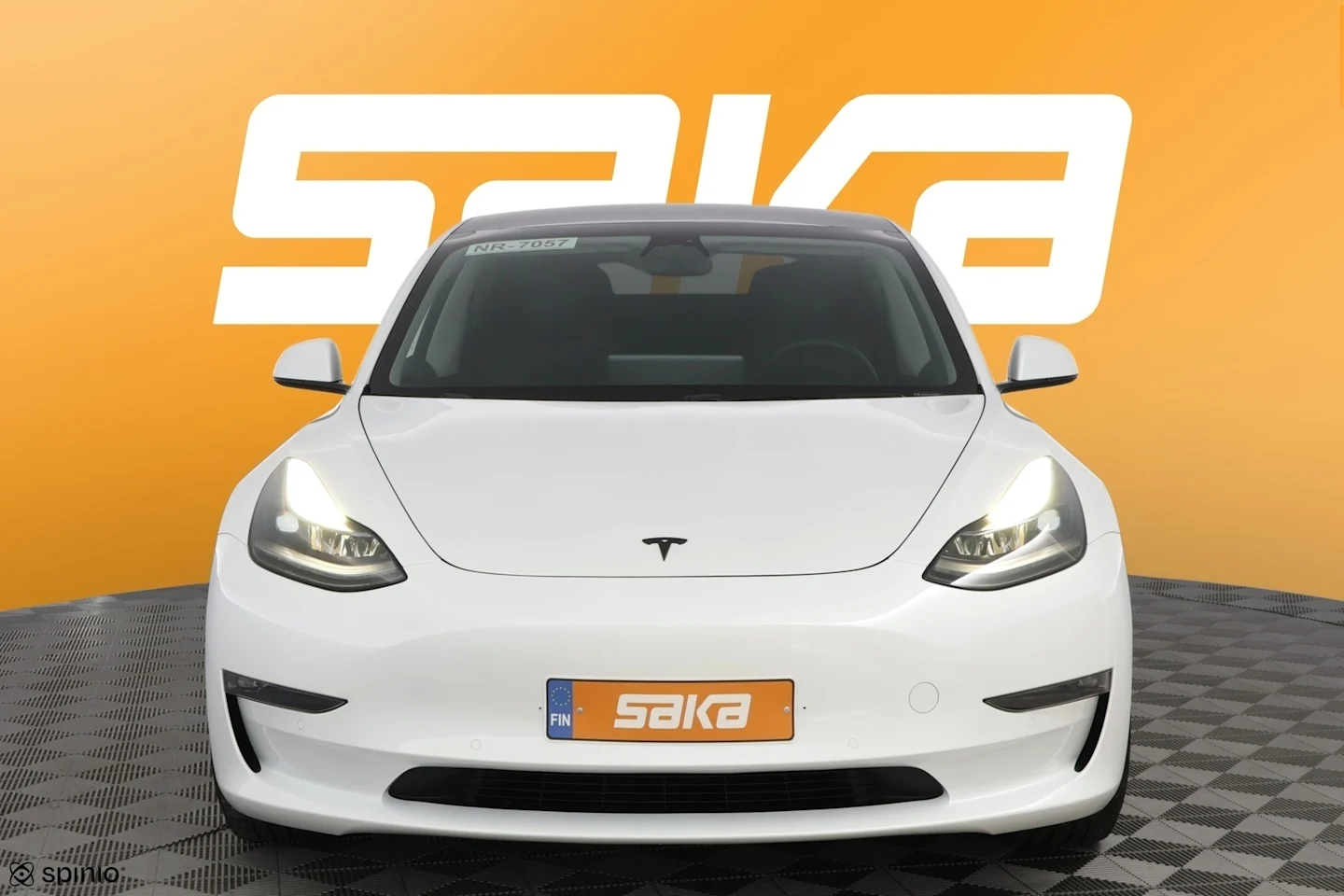 Car Image - Gr0PiJV5NPVNfdk0Cg6DO