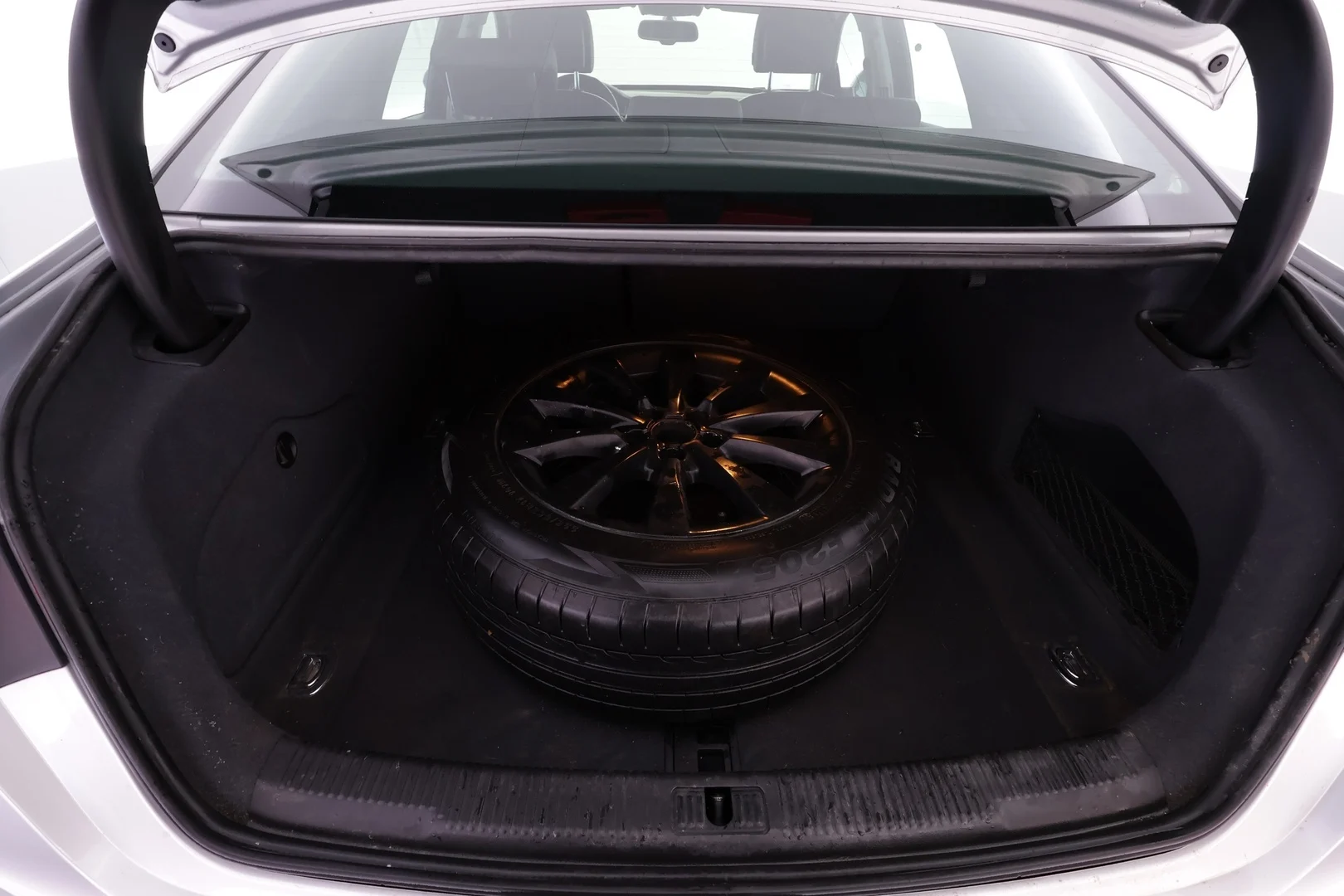 Car Image - 4qFbA3lziB0ZsregzUZJl0