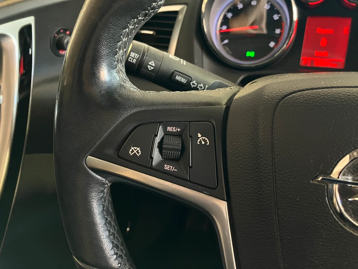 Car Image - 6KFvvhnQ45qU7PenYiqPbX