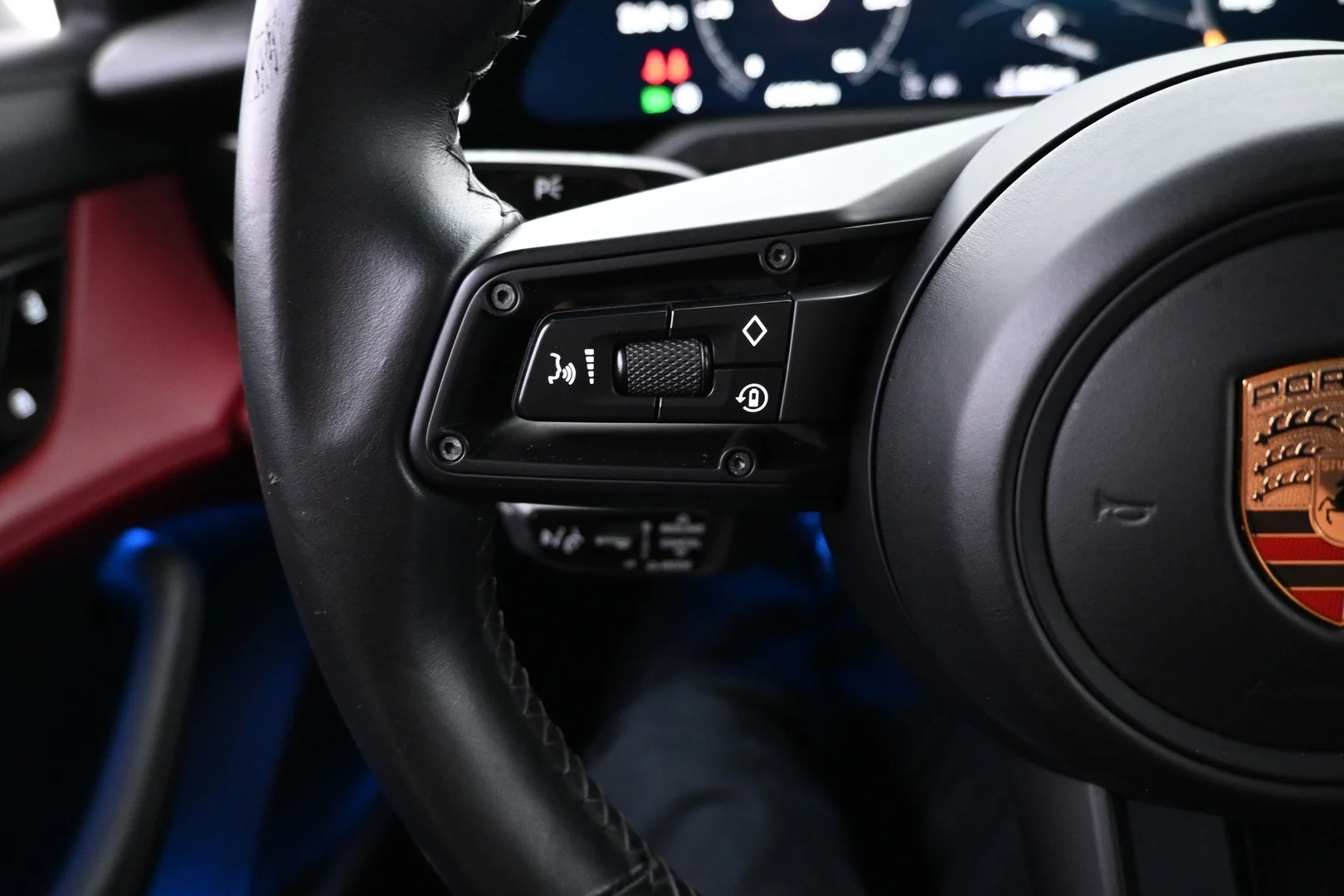 Car Image - 7cZI9Mb7j3LEstyVEqsA4d