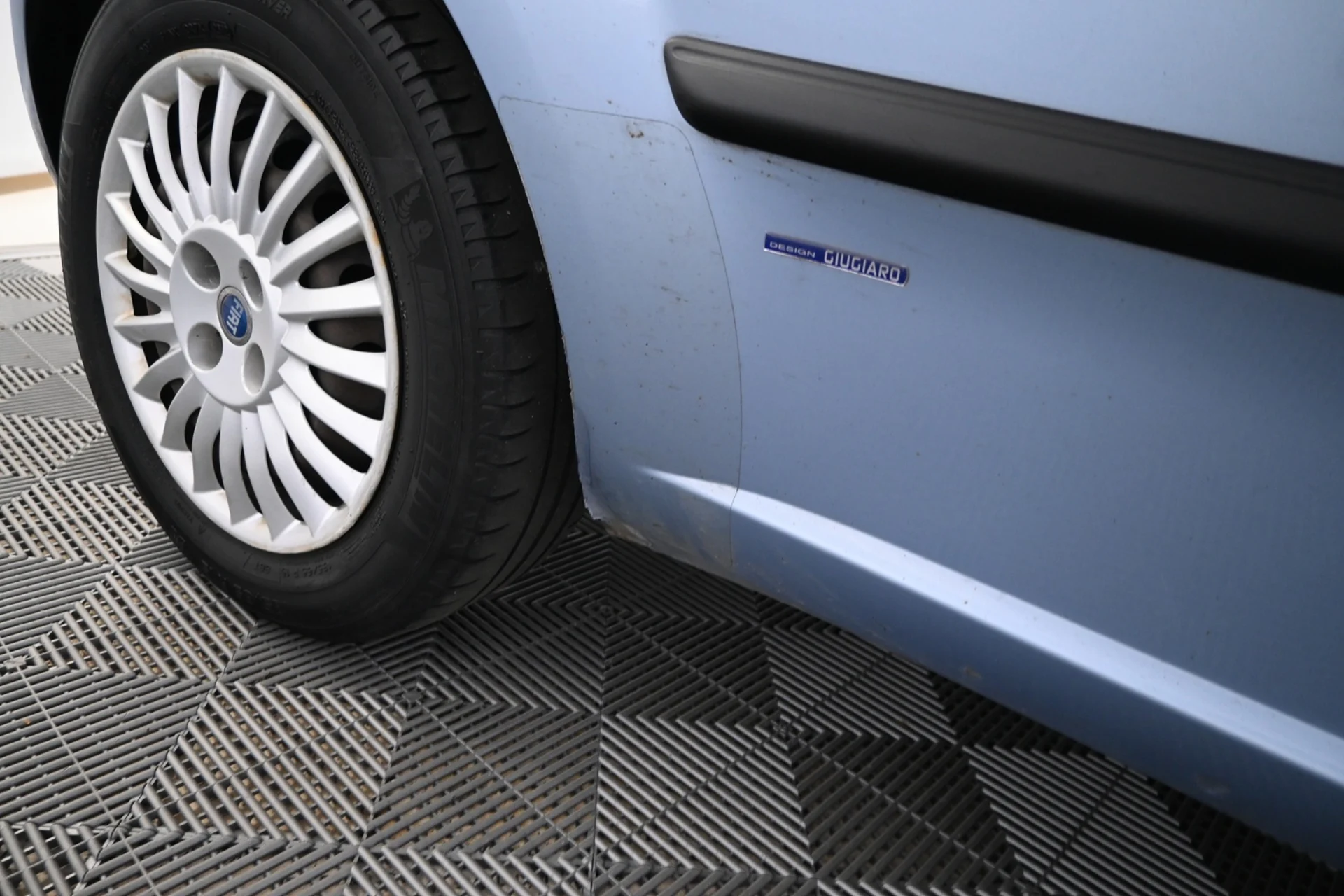 Car Image - hqchFqEWDr4y9OAA9zgFs