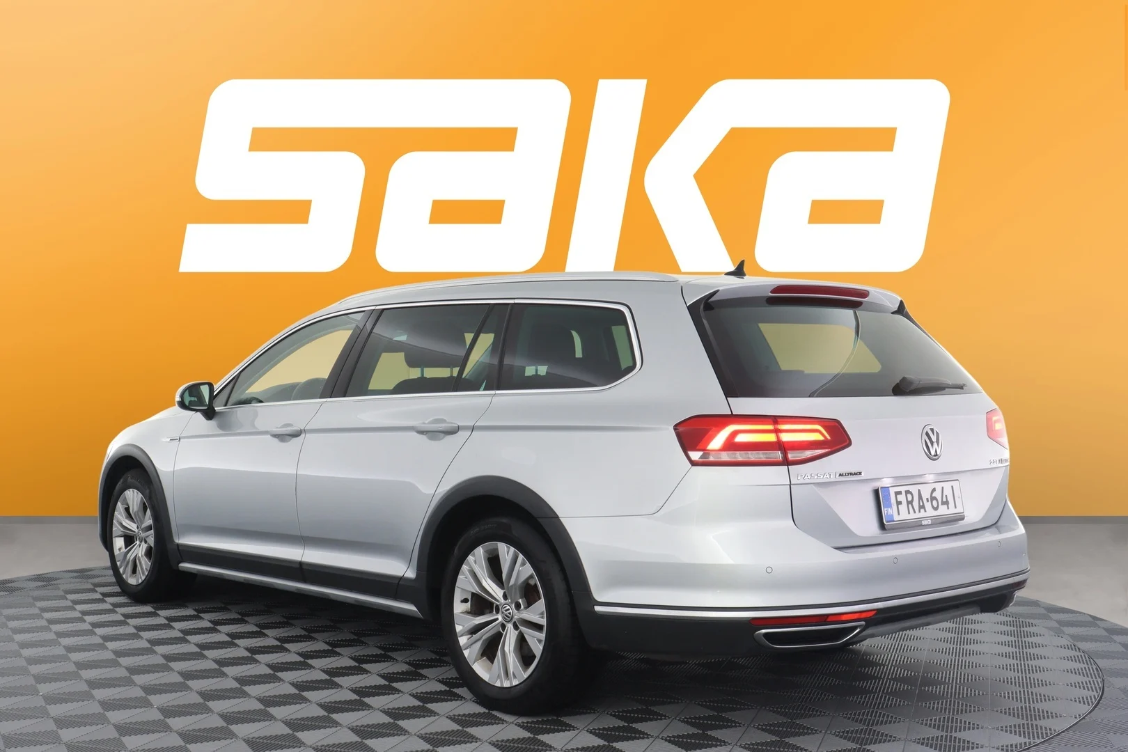 Car Image - 5ECp5sTZh1Y8qv6OeWvTre