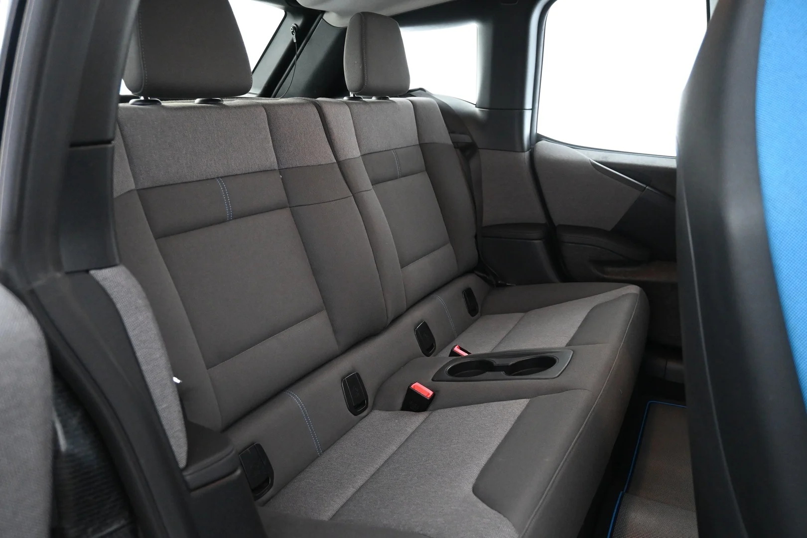 Car Image - 70KIOhSTfehiwW4DJmHW5O