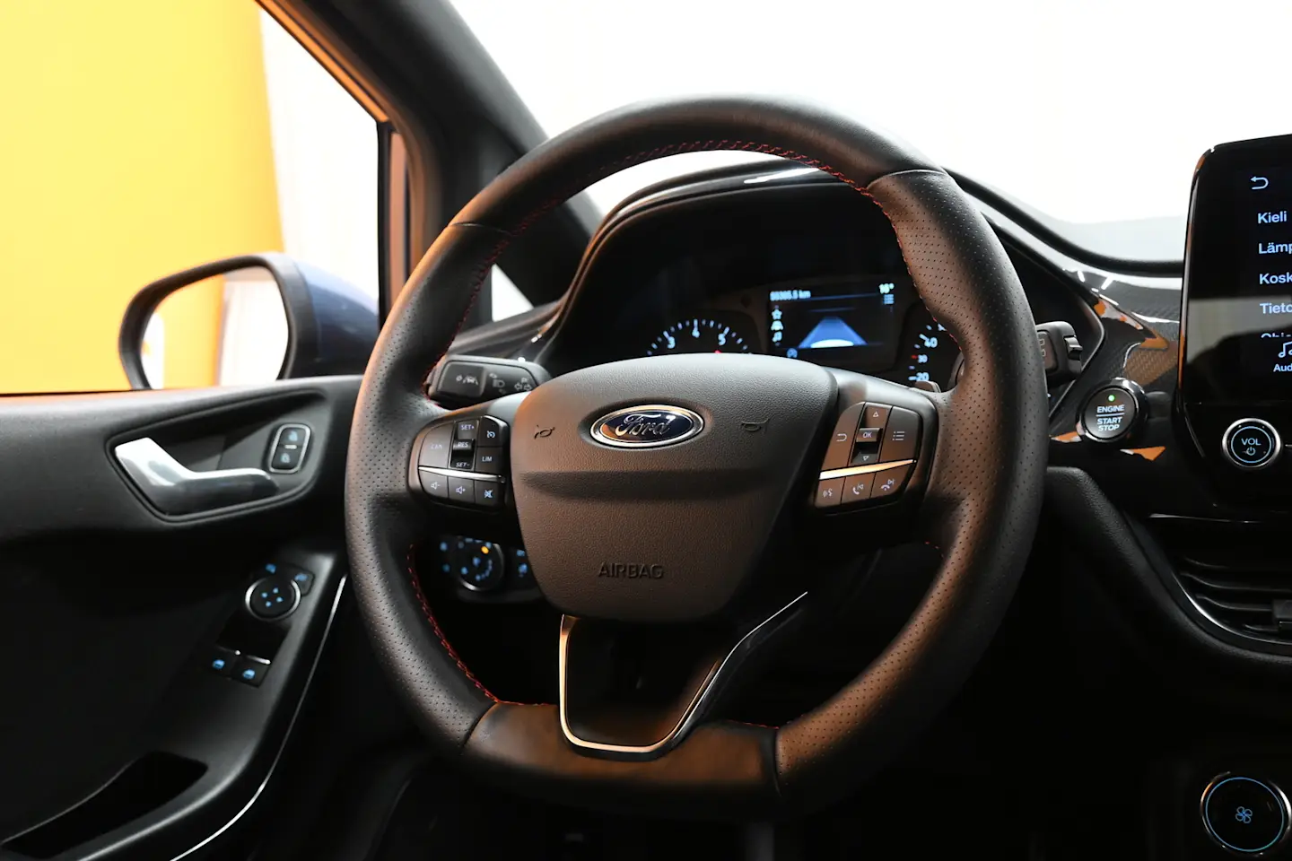 Car Image - 2nSlkwUu7t3oUc2jXfBVSi