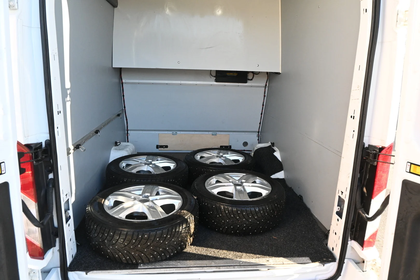 Car Image - 71YmdMi81vc3R54V2usQS