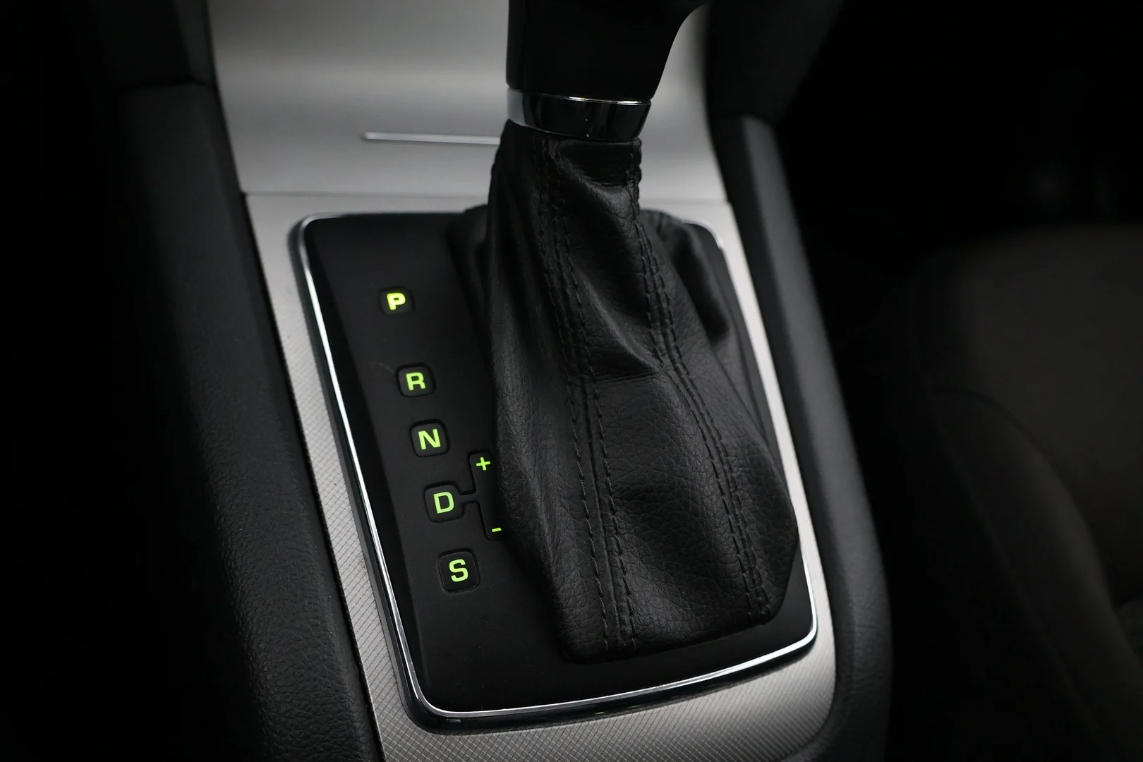 Car Image - 11ADJBluxRuiZcgCdOpdKH