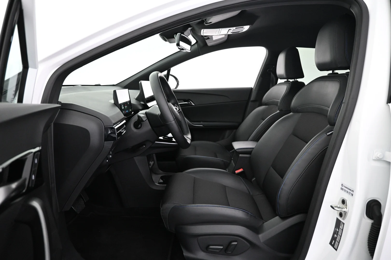 Car Image - 30vxHWsUxVitL39aeSWGqL
