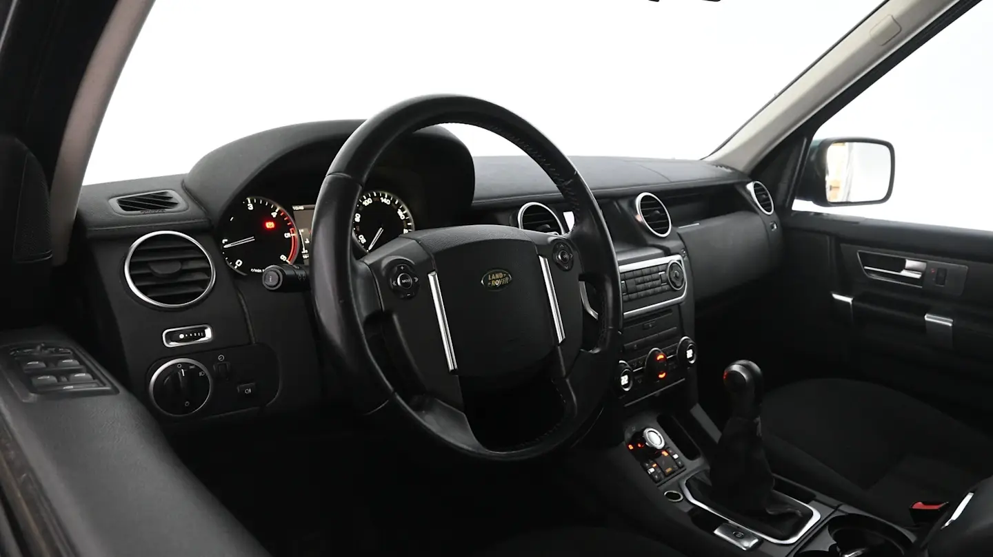 Car Image - 7uQI9fxLol23hClxZmK2sv
