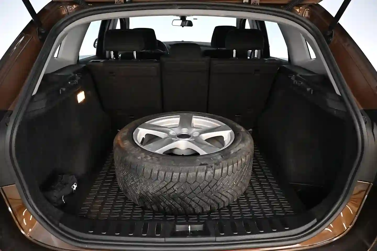 Car Image - 5hzUSIVgkCUIH0wbuGTbFZ