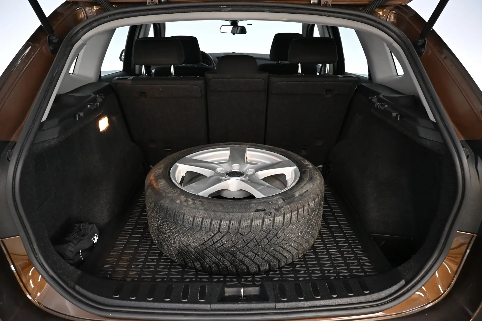 Car Image - 5hzUSIVgkCUIH0wbuGTbFZ
