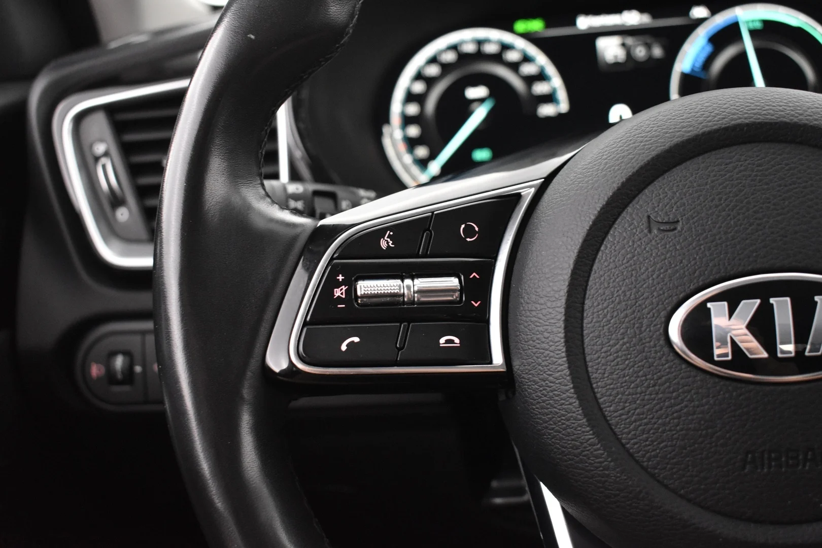 Car Image - RXkMcN43eHv9ebvTInWNL