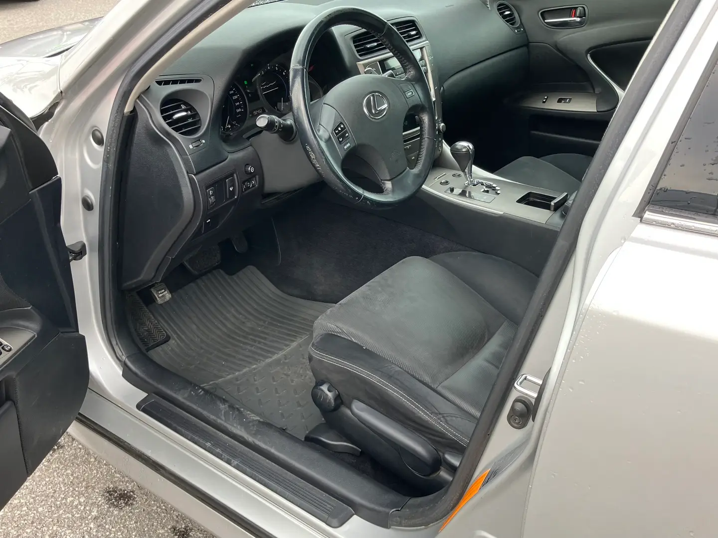 Car Image - 1zf4P0oIrzHGaCRMDQNKSA