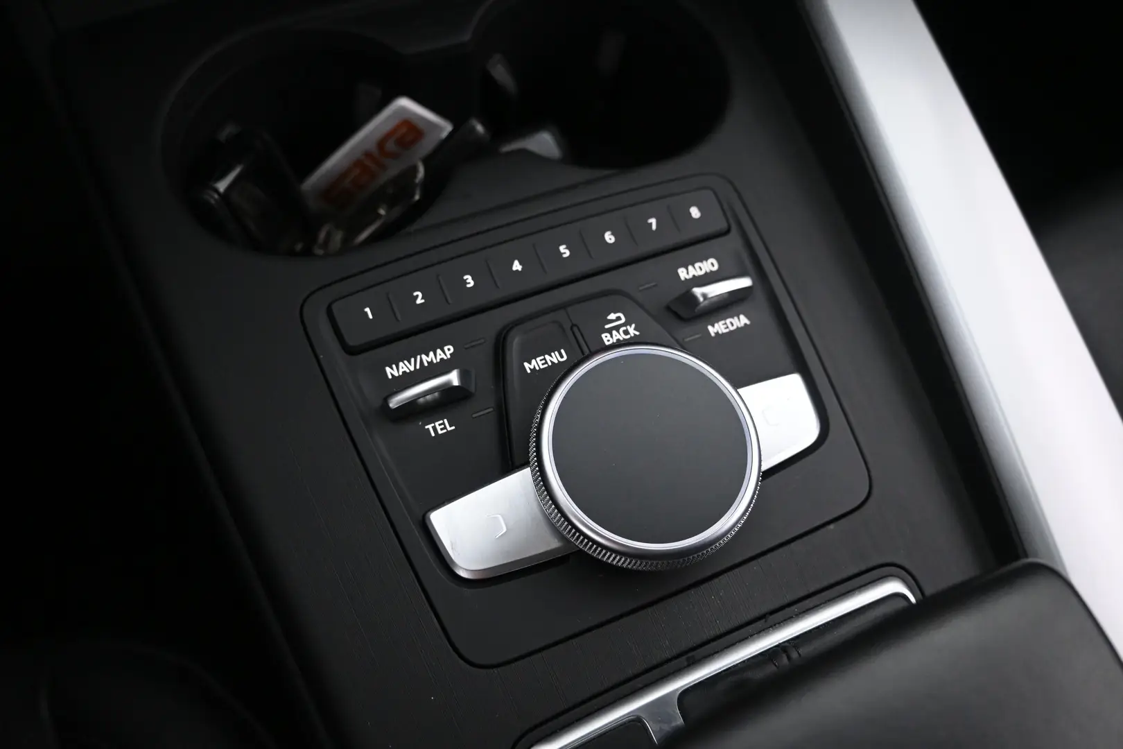 Car Image - jT230fUrWJRqL9iJI4CvC