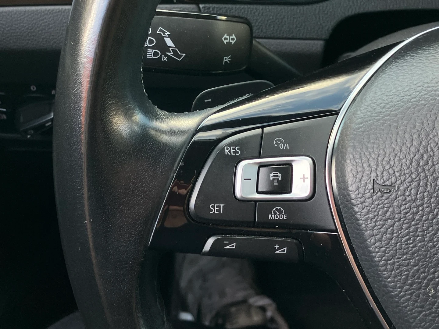 Car Image - 2uSetRmLrhgu4jQWtjDbEV