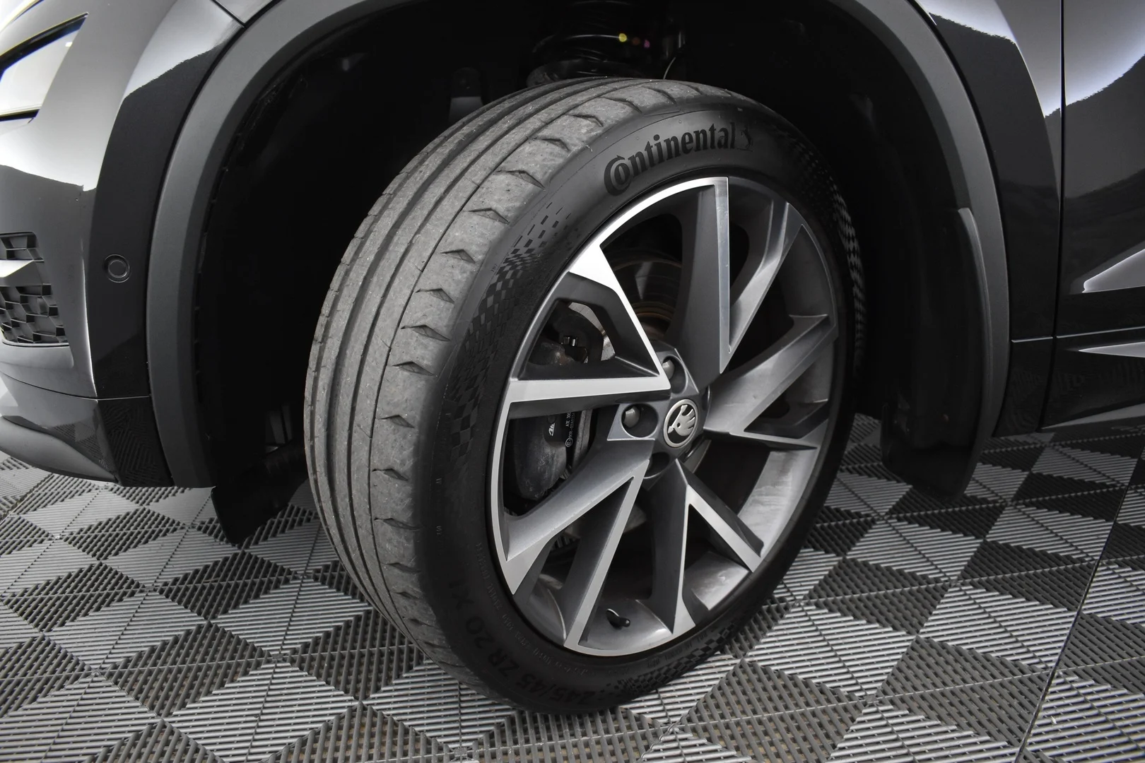 Car Image - 5AtEg9Z5qdVN4CTbmHQkJs