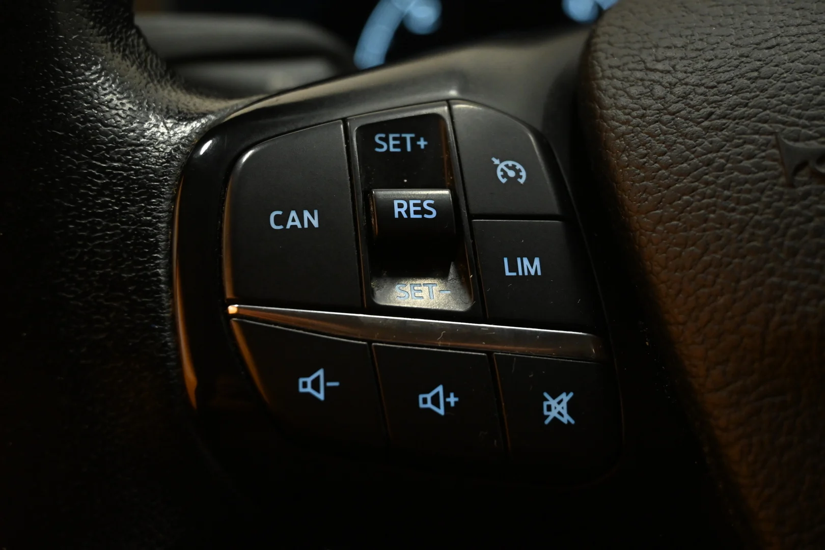 Car Image - 3mY0lp8NCmST0YVakBYAKn