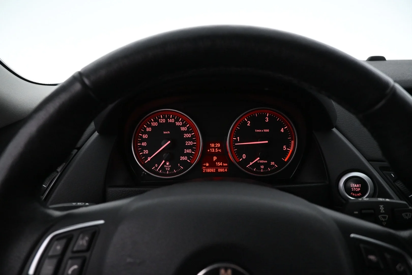 Car Image - 5v1FVGQYMEpBqs8xFfDkg8
