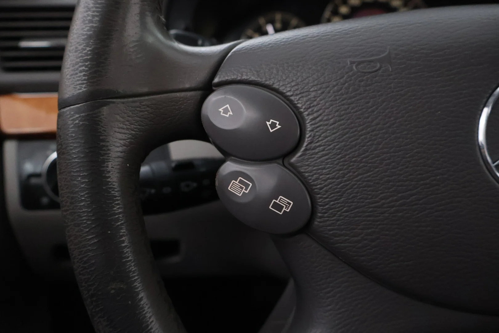 Car Image - 6ZTT6AZzS34MgLBND4vTwQ