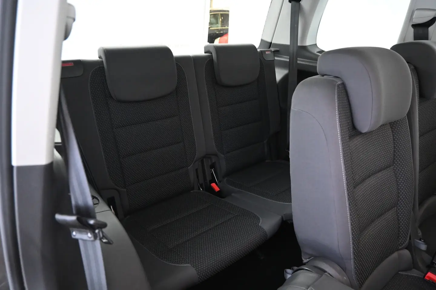 Car Image - 4ETsHPiijhSLaLRvVa1rVo