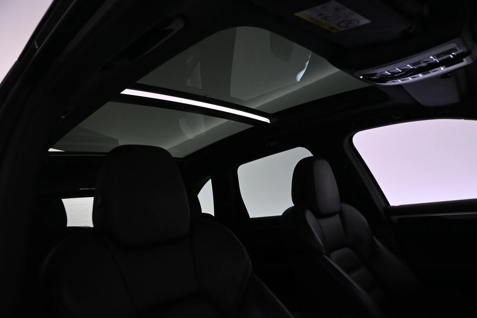 Car Image - 5N8V819luaK3PSTdtEAesm