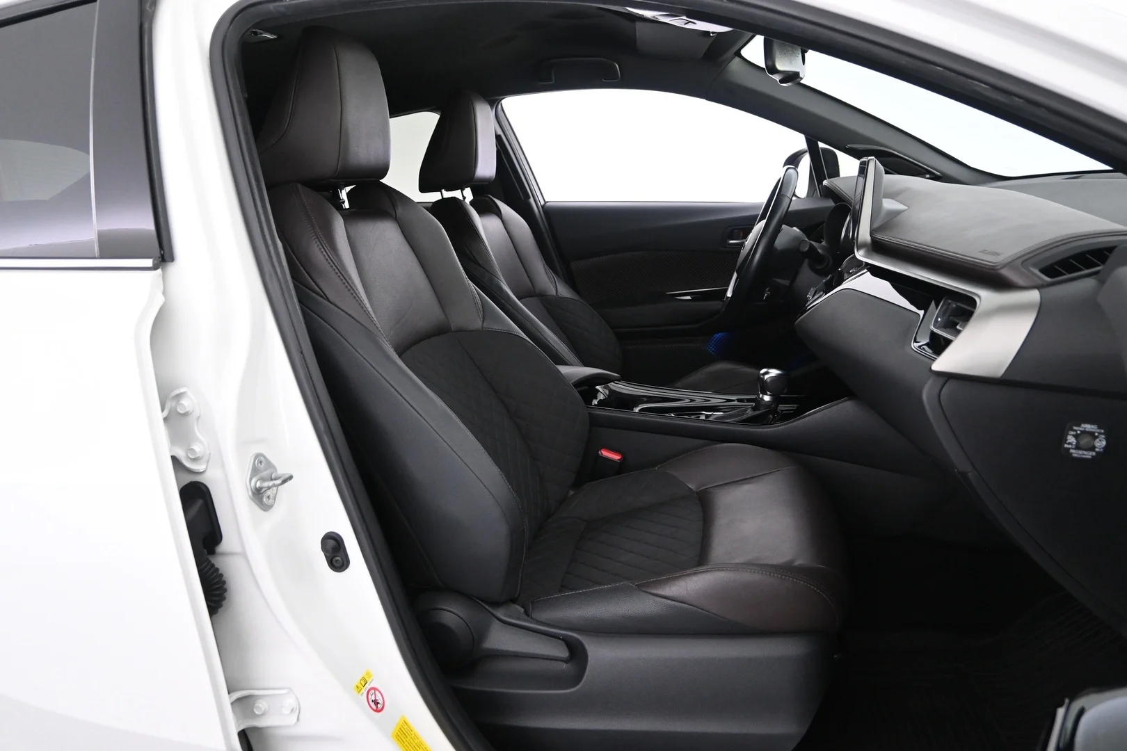Car Image - 2tW8CuKybkduDbtW9V2pYN
