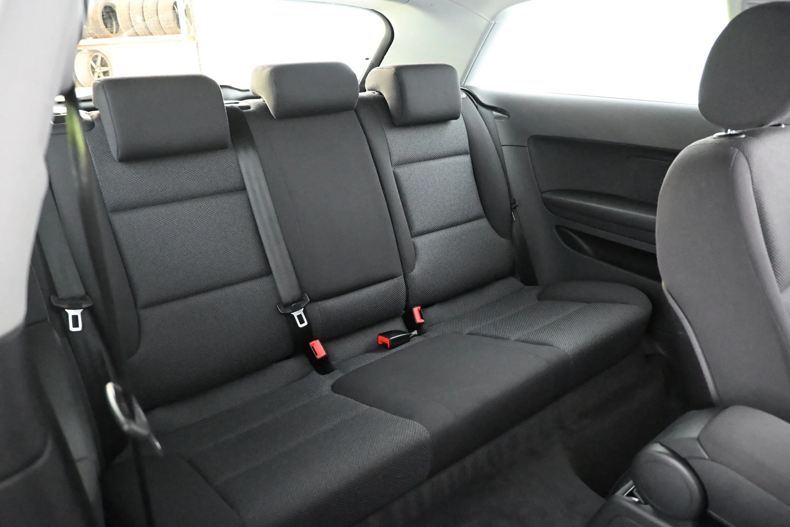 Car Image - 77i0YOQxEd3REugvMcAYaY
