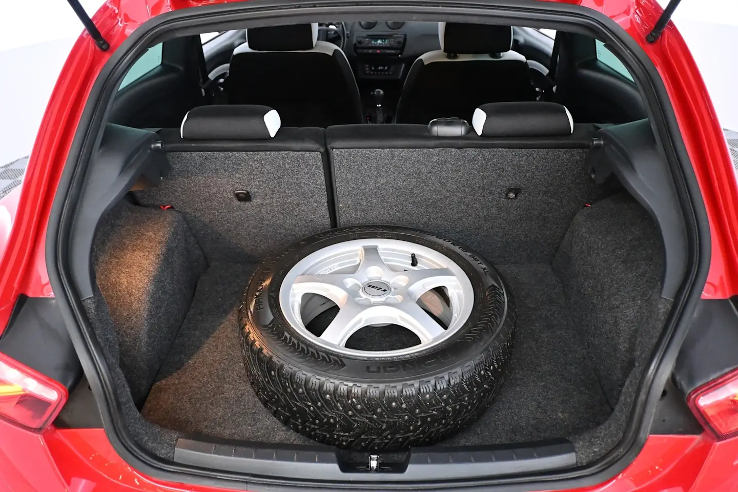 Car Image - 3X4XqmF4mFQaCZ6qXM41vl