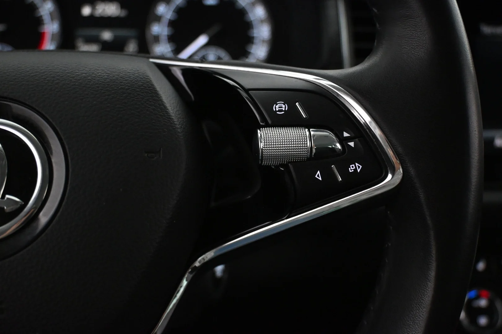 Car Image - 4I2iASDGiN0ID2Olk150XY